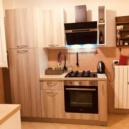 Luminosissimo Nel Centro Di Appartamento Palermo