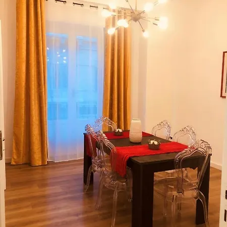 Appartamento Luminosissimo Nel Centro Di