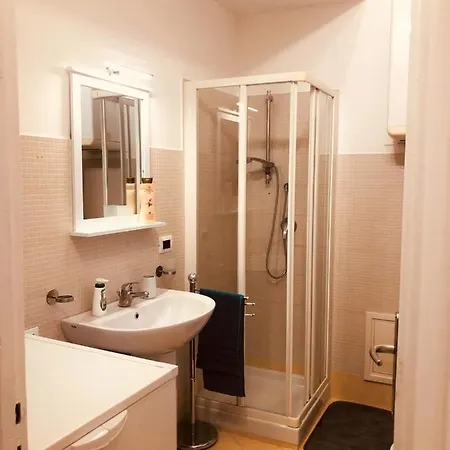 Luminosissimo Nel Centro Di Appartamento