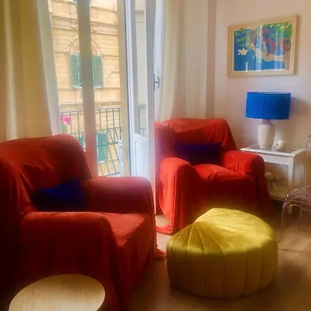 Luminosissimo Nel Centro Di Appartamento